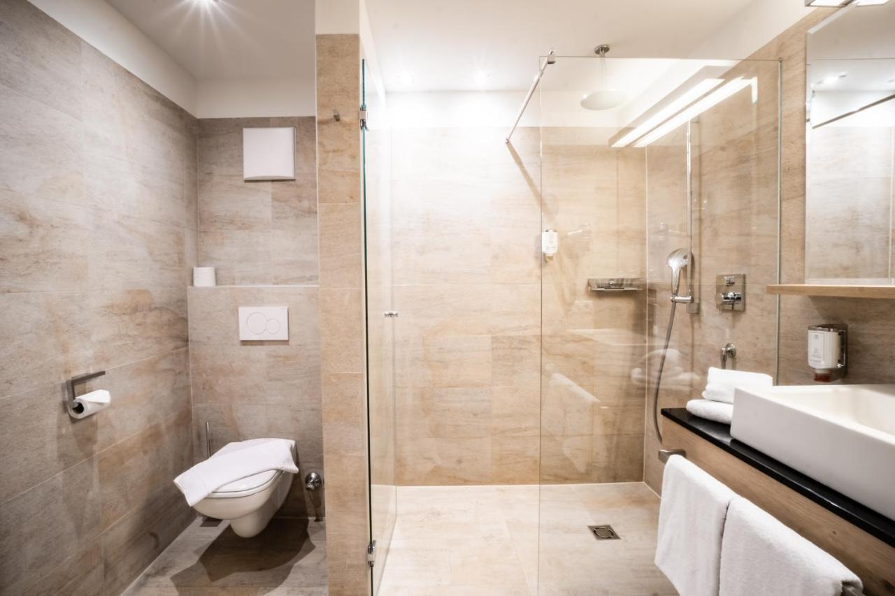 Hubertushof Hotel Anif