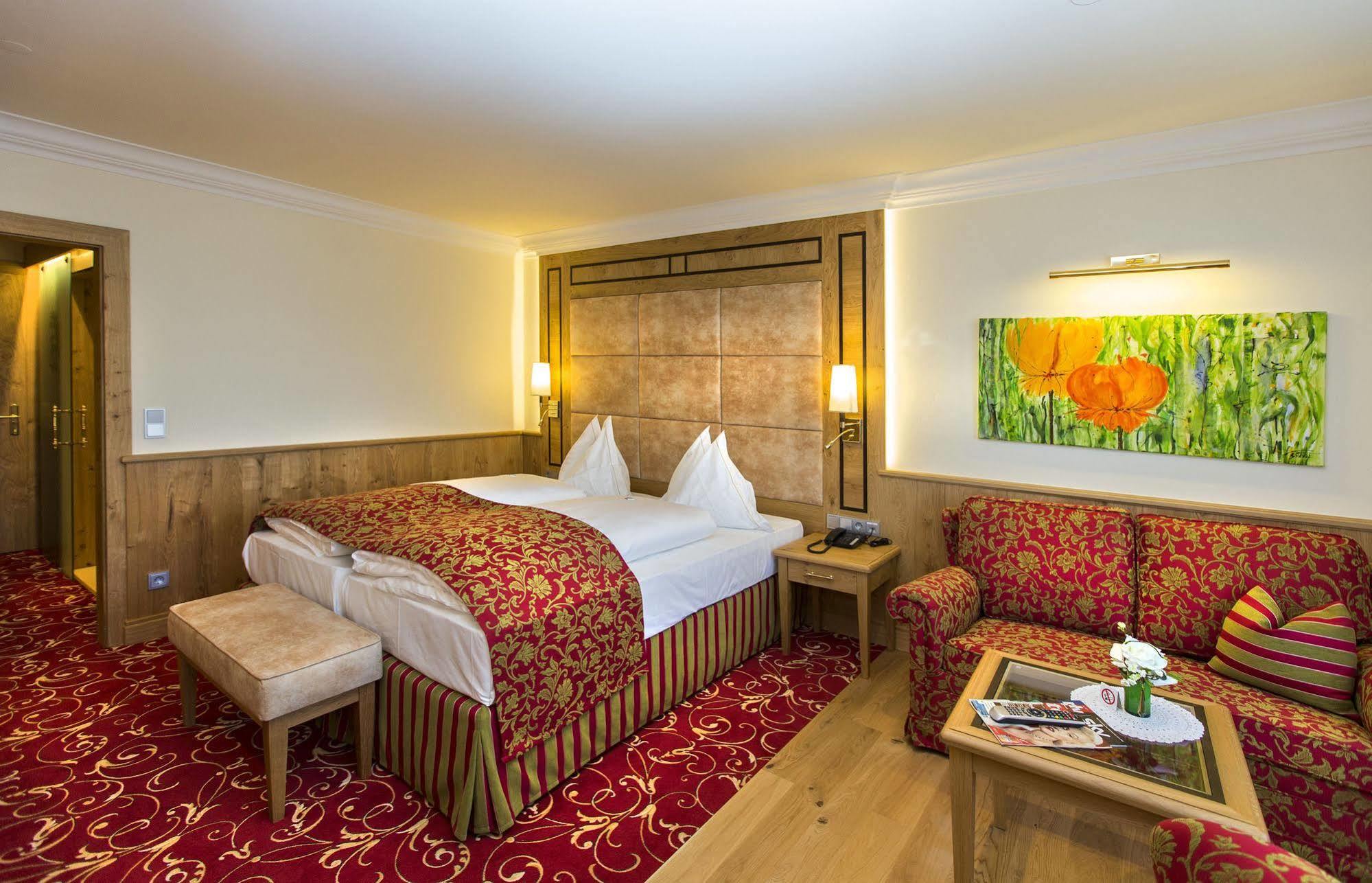 Hotel Hubertushof 4*